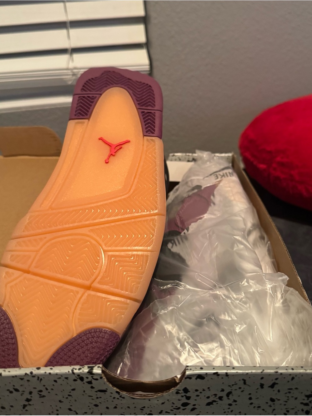 Air retro 4 Sneakers - Picture 3 of 3